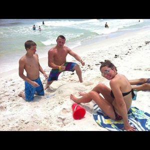 Meet your Posher, Tucker